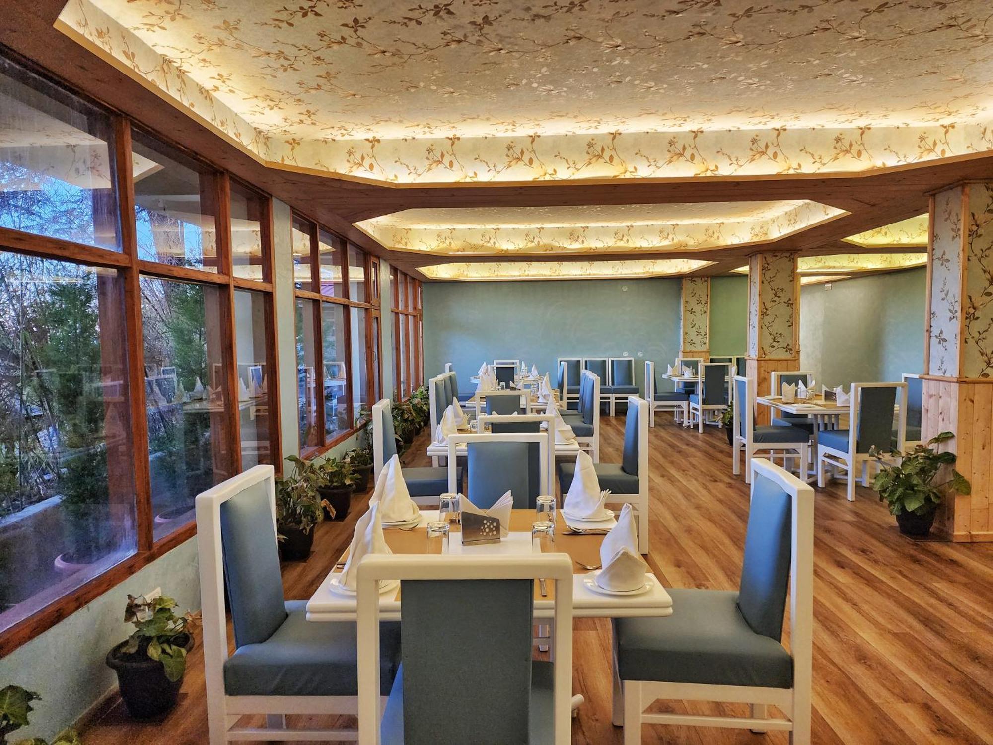 Hotel Pineview Shimla Eksteriør bilde