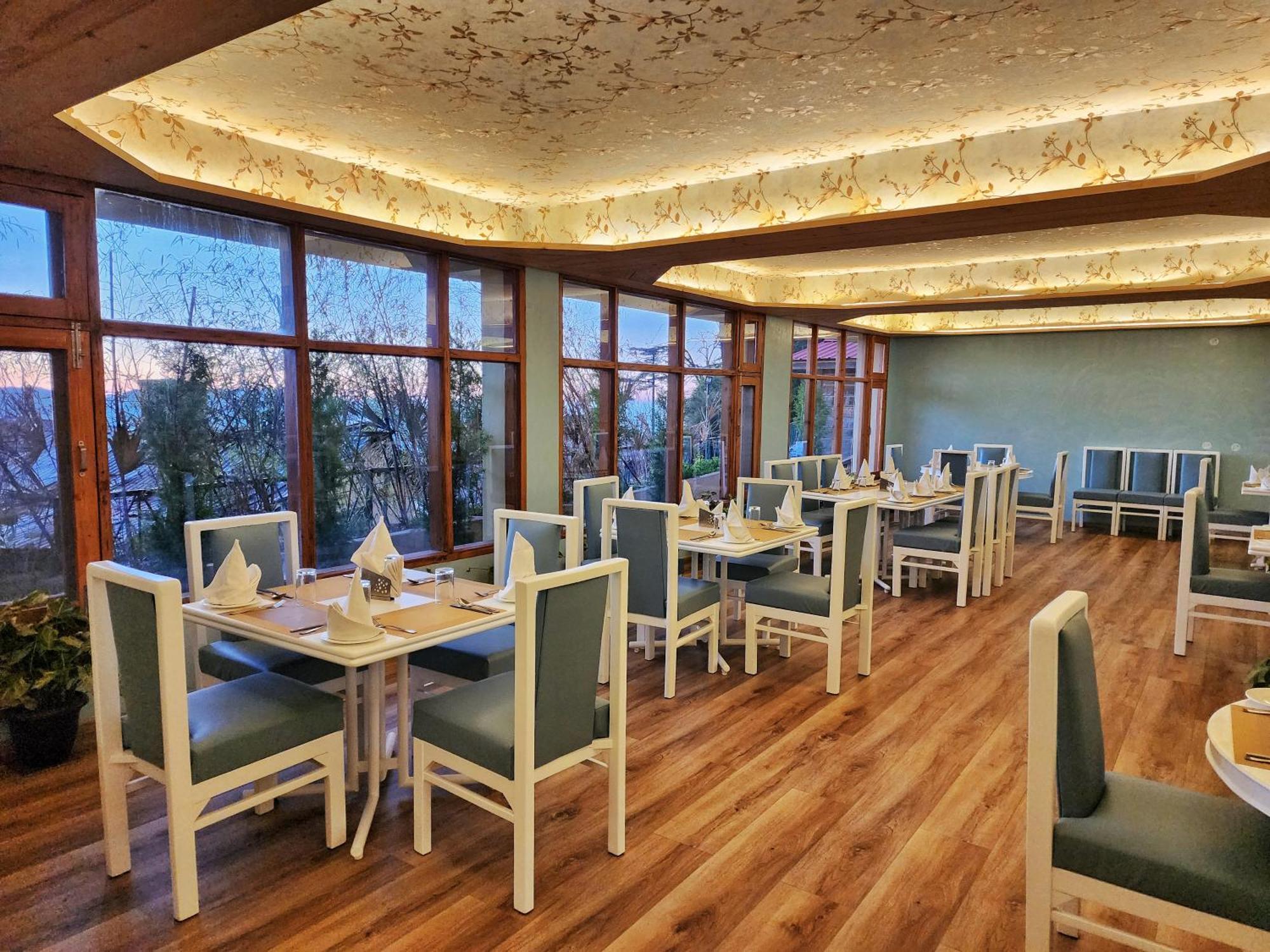 Hotel Pineview Shimla Eksteriør bilde
