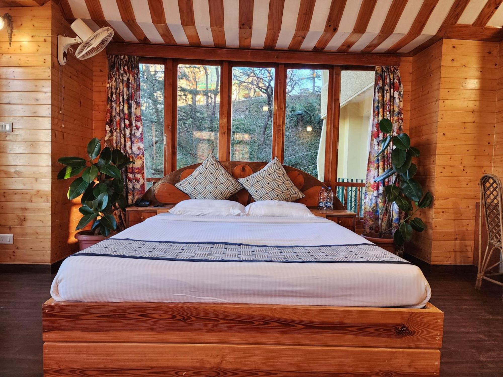 Hotel Pineview Shimla Eksteriør bilde
