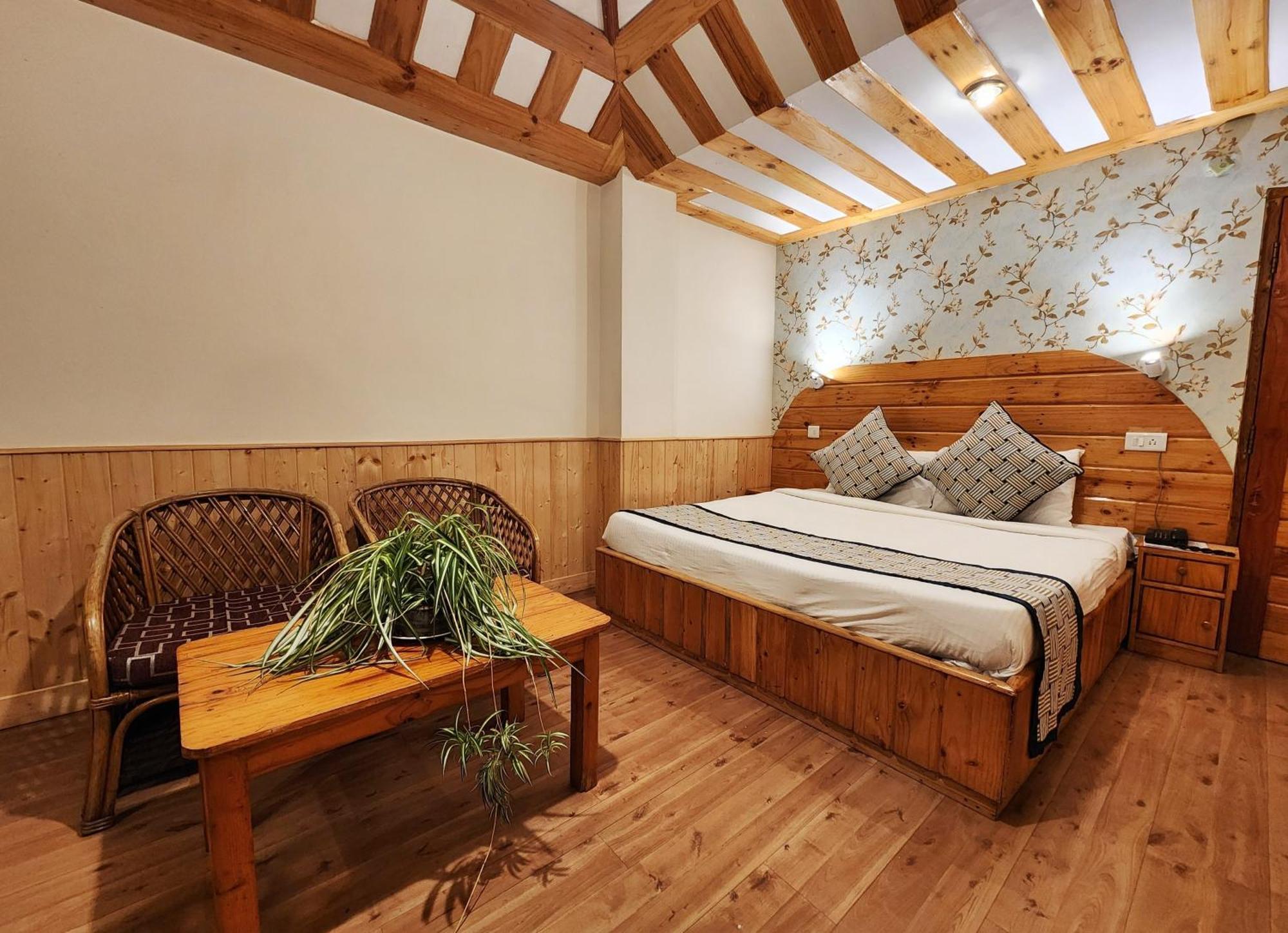 Hotel Pineview Shimla Eksteriør bilde