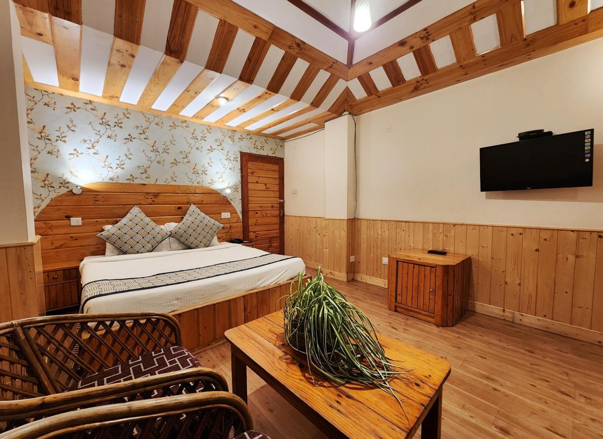 Hotel Pineview Shimla Eksteriør bilde